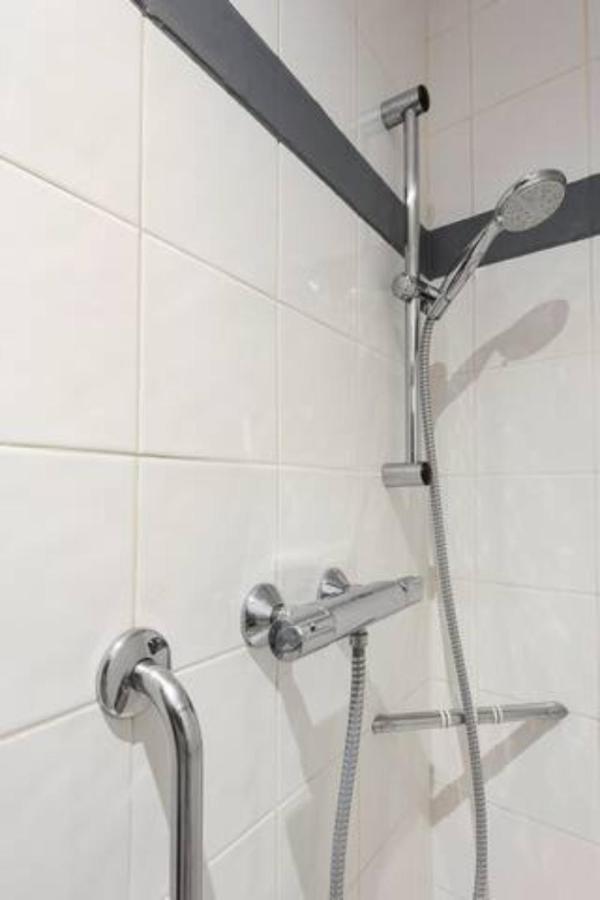 La Tour 1 Appartement au coeur du centre ville LʼIsle-sur-la-Sorgue Extérieur photo