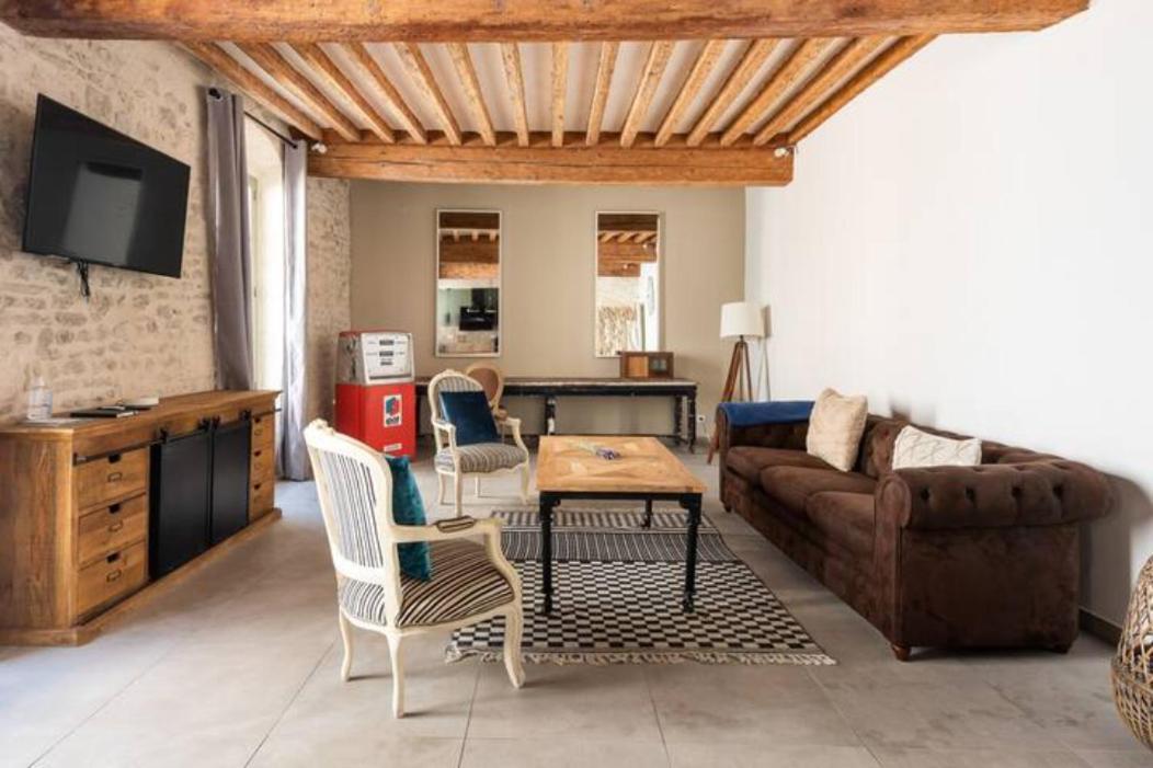 La Tour 1 Appartement au coeur du centre ville LʼIsle-sur-la-Sorgue Extérieur photo